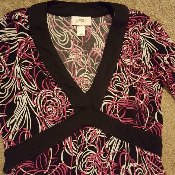 LOFT v-neck blouse with tie size small 3/4 sleeves - Picture 5 of 5